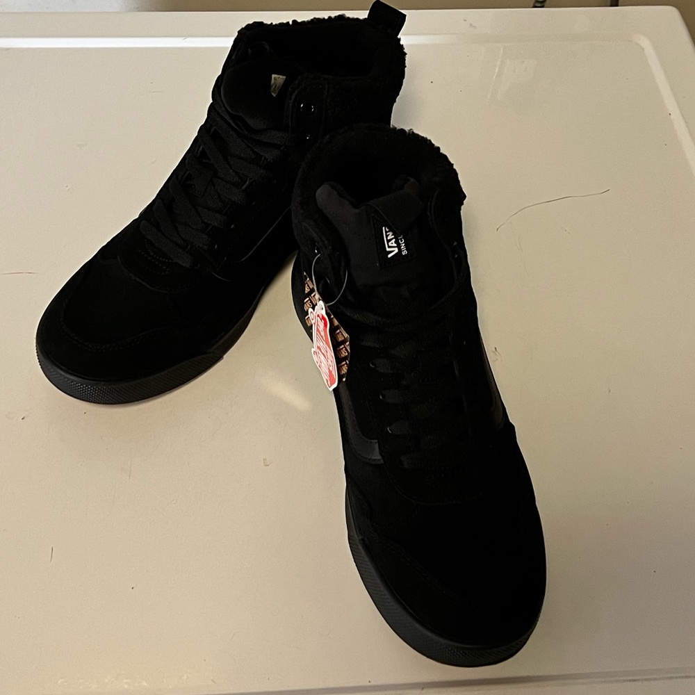 Vans Range EXP Hi V. Men’s 13 US/ 12 Euro. Suede, Black/black. New in box.